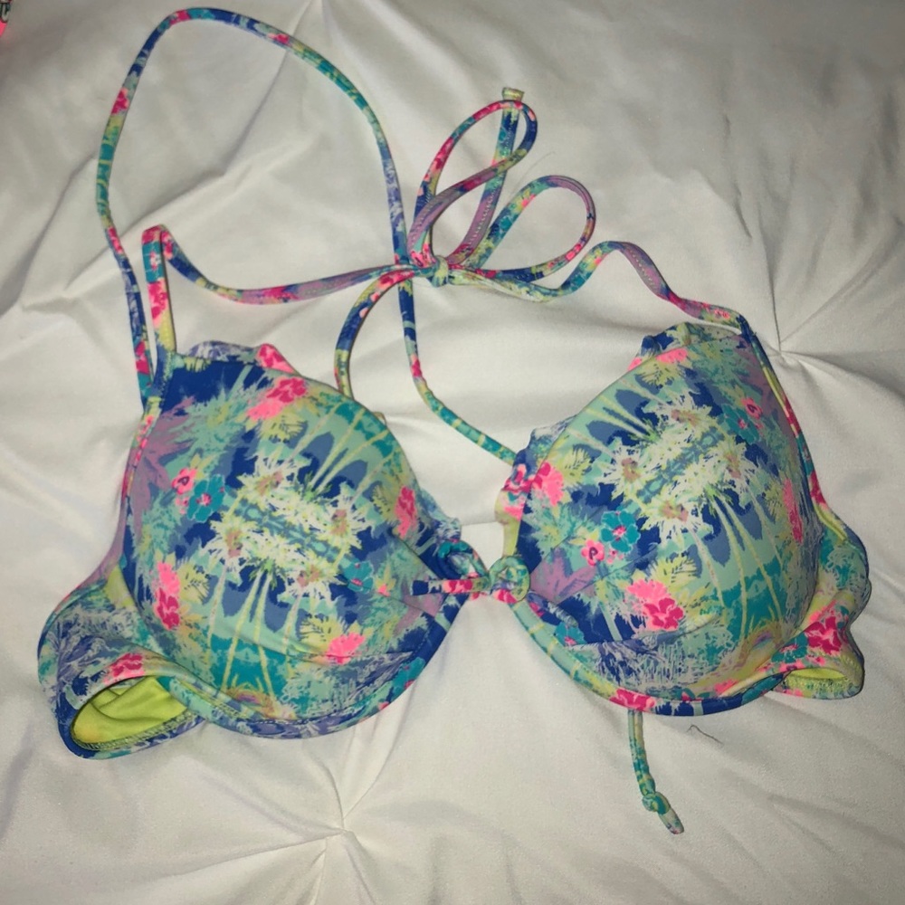 Victoria’s Secret bathing suit top